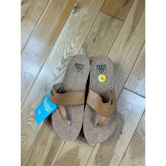 NWT Reef Womens Brown Sandals Size 7 - Picture 1 of 5
